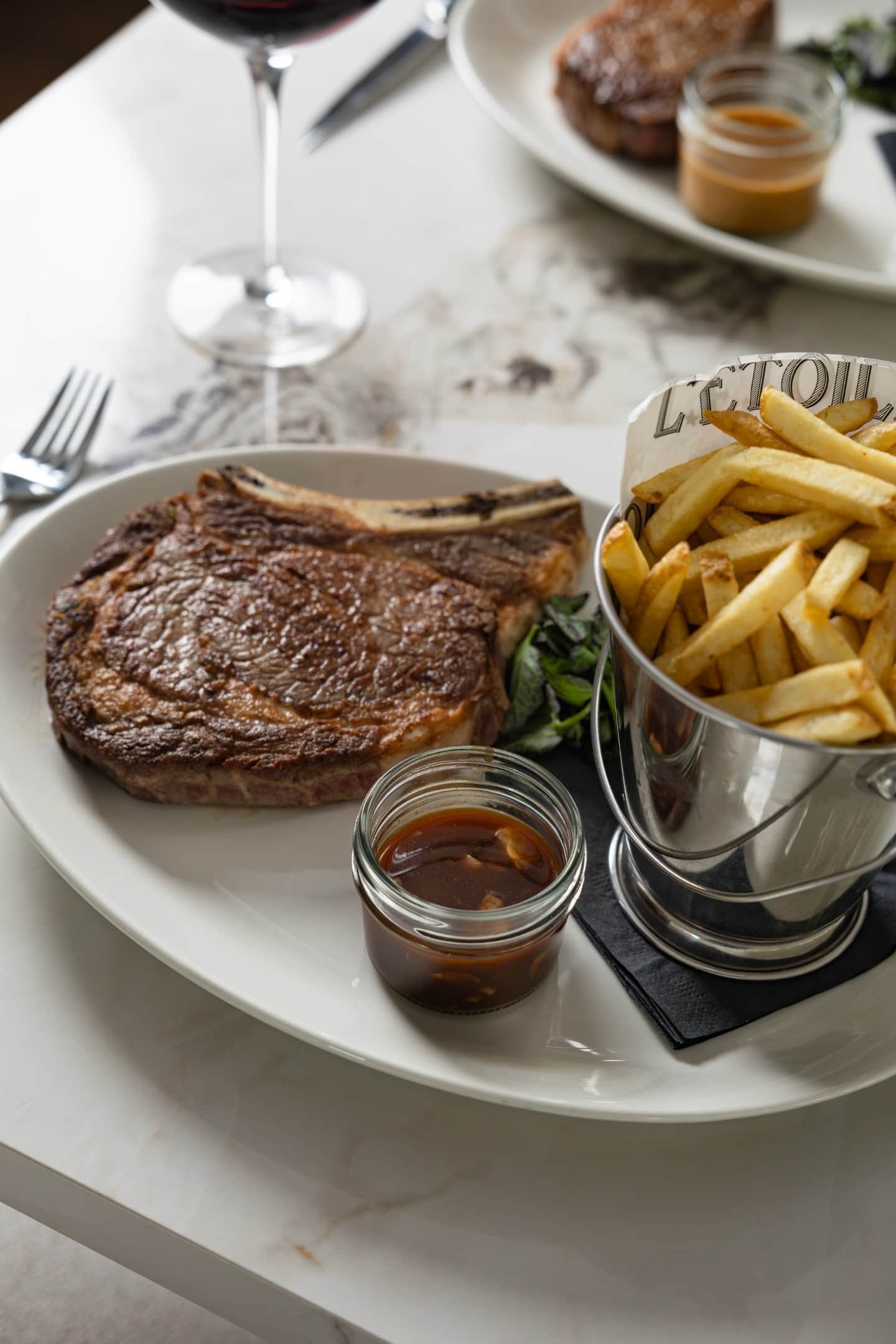 A main course at L'Étoile
